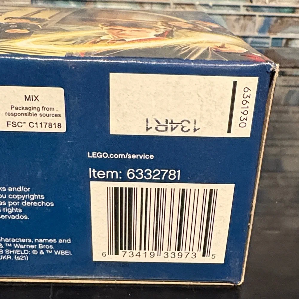 LEGO Harry Potter Potion Classroom Set - Tan & Blue - Picture 2 of 7